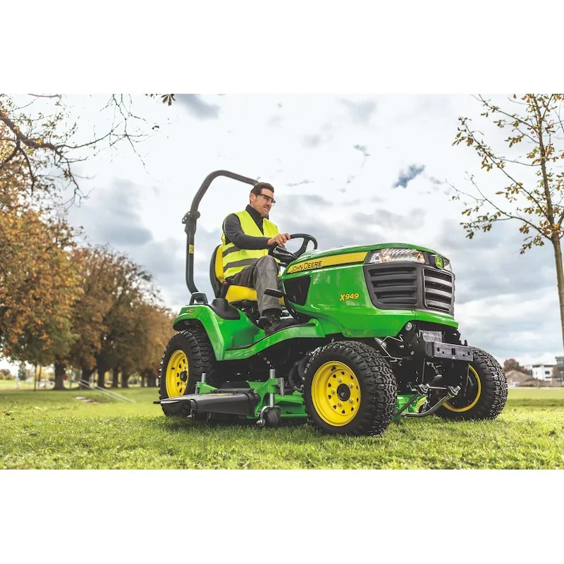 TRACTEURS DE JARDIN DIESEL X949